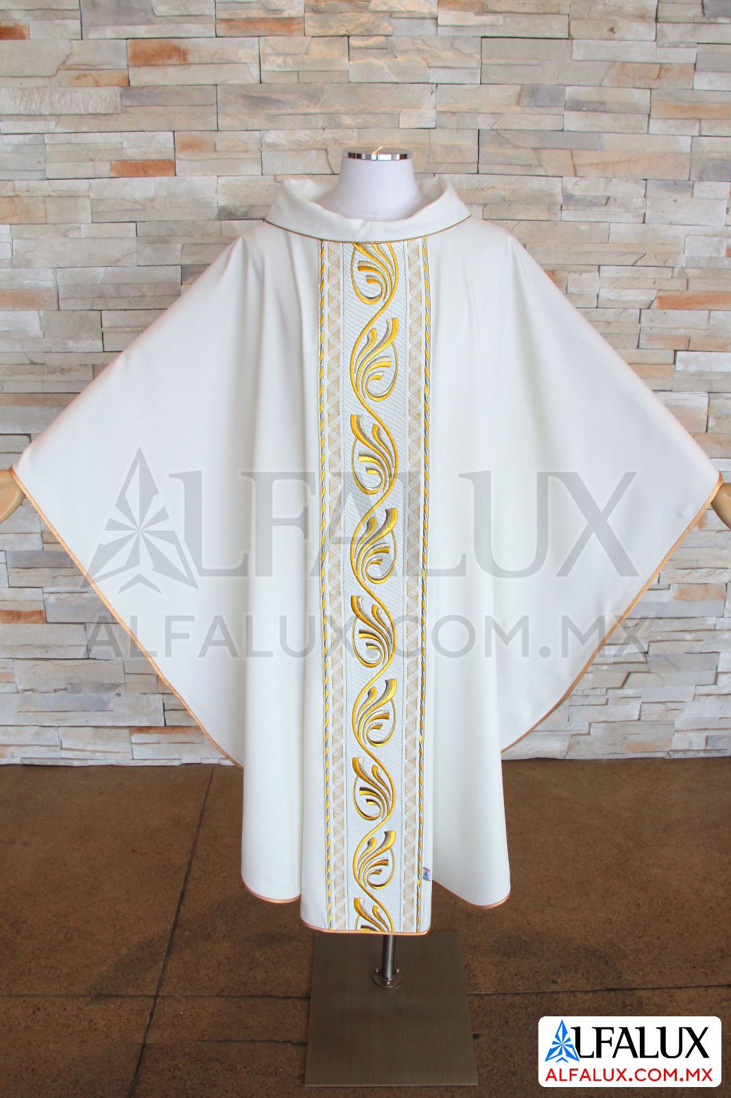 01 FUENTE  Alfalux Casulla Central Perla 232 (1)